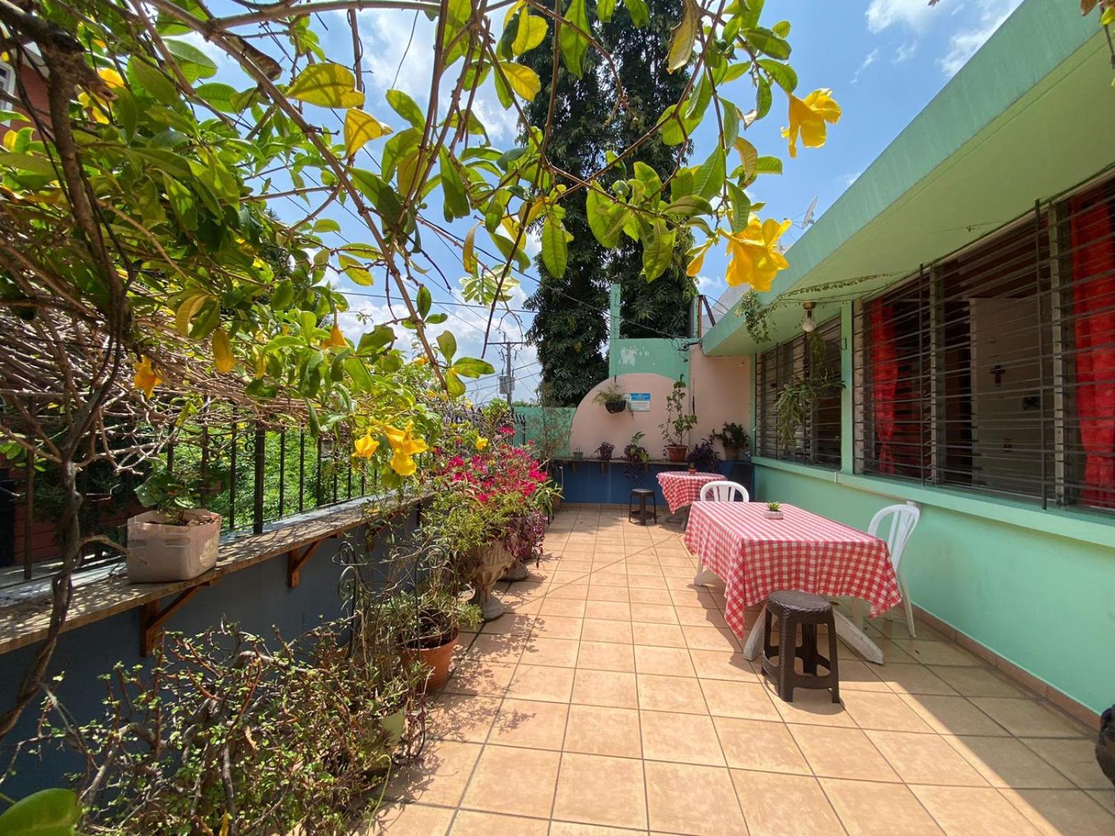 Hostal Cumbres Del Volcan Escalon San Salvador Exterior photo